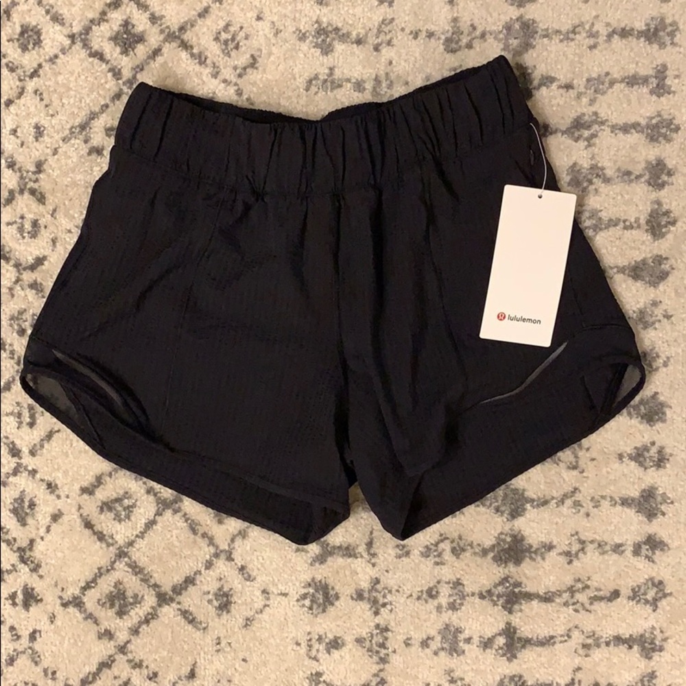 NWT Black Hotty Hot Seer 4”